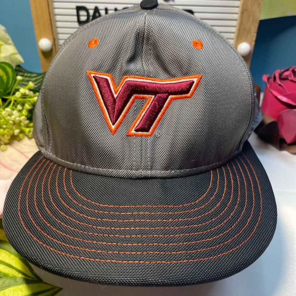 Nike True Virginia Tech VT Hokies Snapback Hat Size Adjustable NCAA